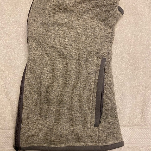 Patagonia women’s “better sweater” vest, sz md. - Picture 4 of 4
